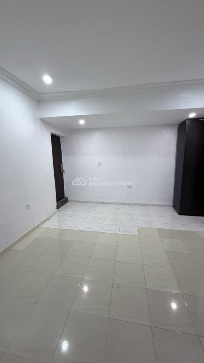Single Room Self Contain (shared Kitchen), Chisco, Ikate, Lekki, Lagos, Self Contain (single Rooms) for Rent