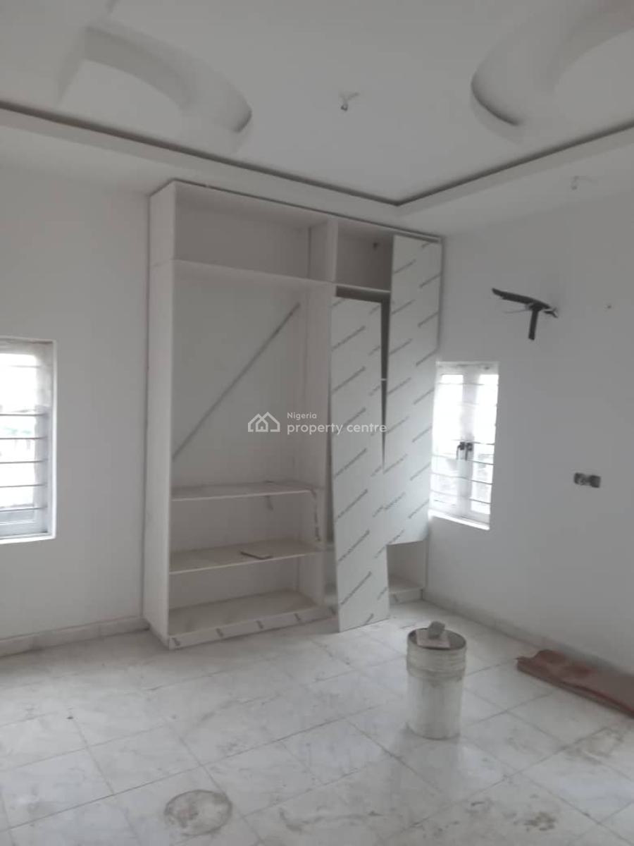 2 Bedroom Apartment in a Secure Environment, Ikate, Lekki, Lagos, Flat / Apartment for Rent