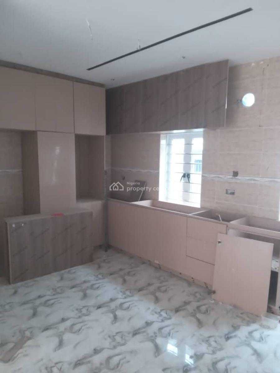 2 Bedroom Apartment in a Secure Environment, Ikate, Lekki, Lagos, Flat / Apartment for Rent