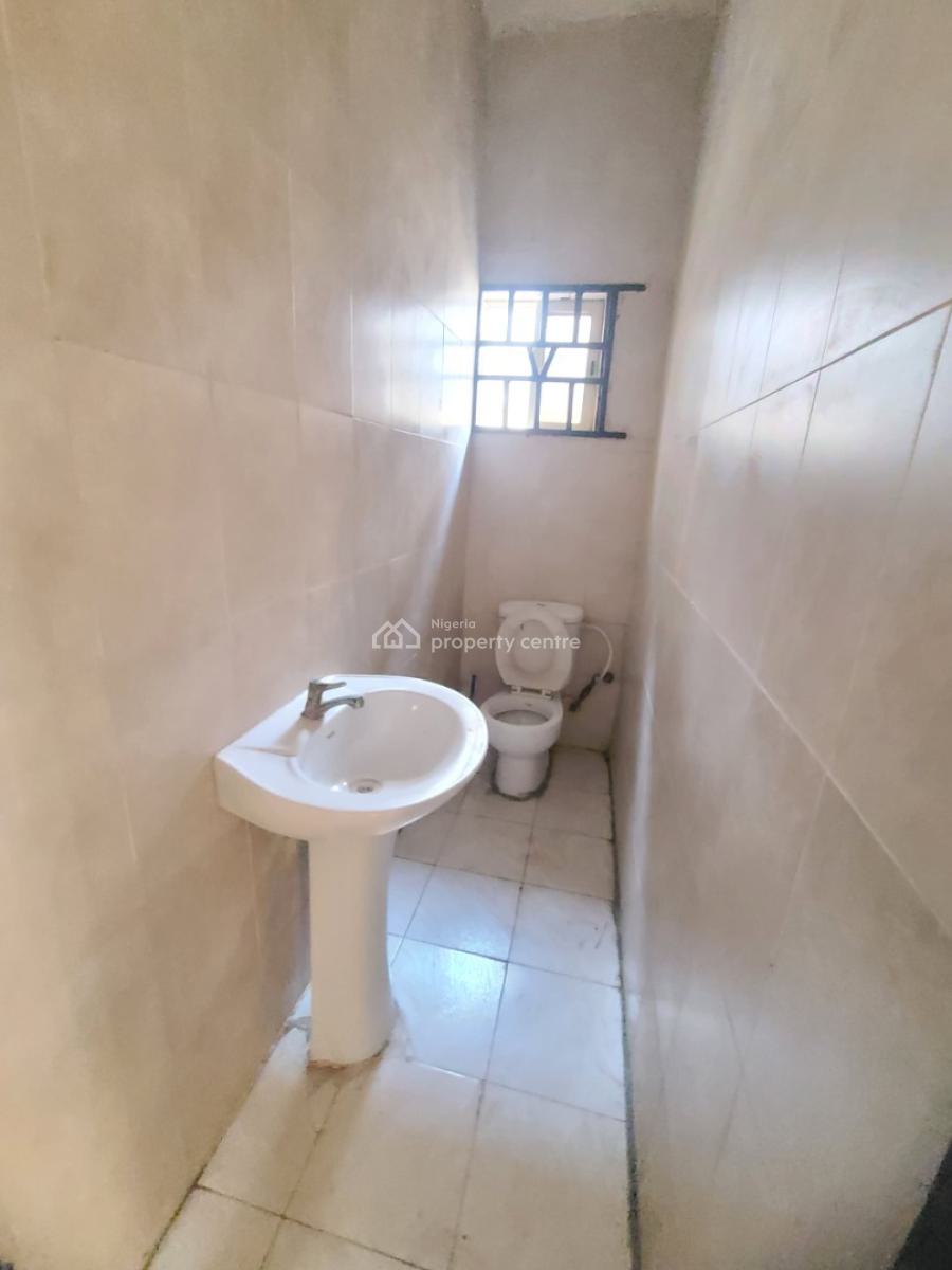 Standard and Spacious 3bedroom Apartment, Seaside Estate, Badore, Ajah, Lagos, Flat / Apartment for Rent