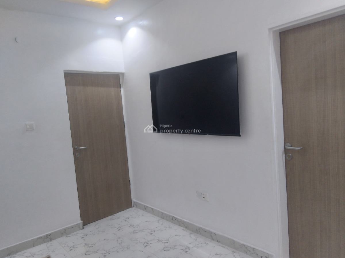 Furnished 1 Bedroom Apartment with 24hrs Power, Lekki Phase 1, Lekki, Lagos, Mini Flat (room and Parlour) for Rent