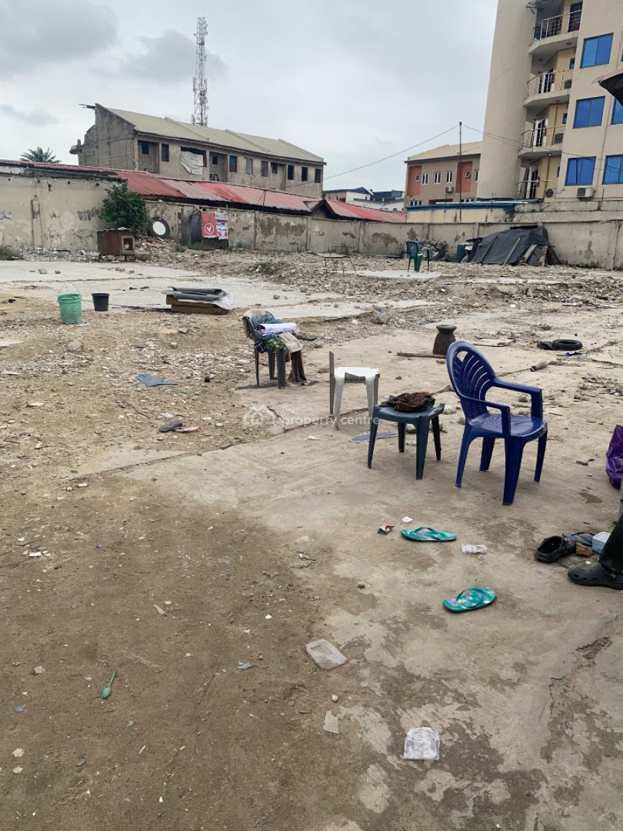 400sqm Bare Land Facing a Busy Road, Sabo, Yaba, Lagos, Commercial Land for Sale