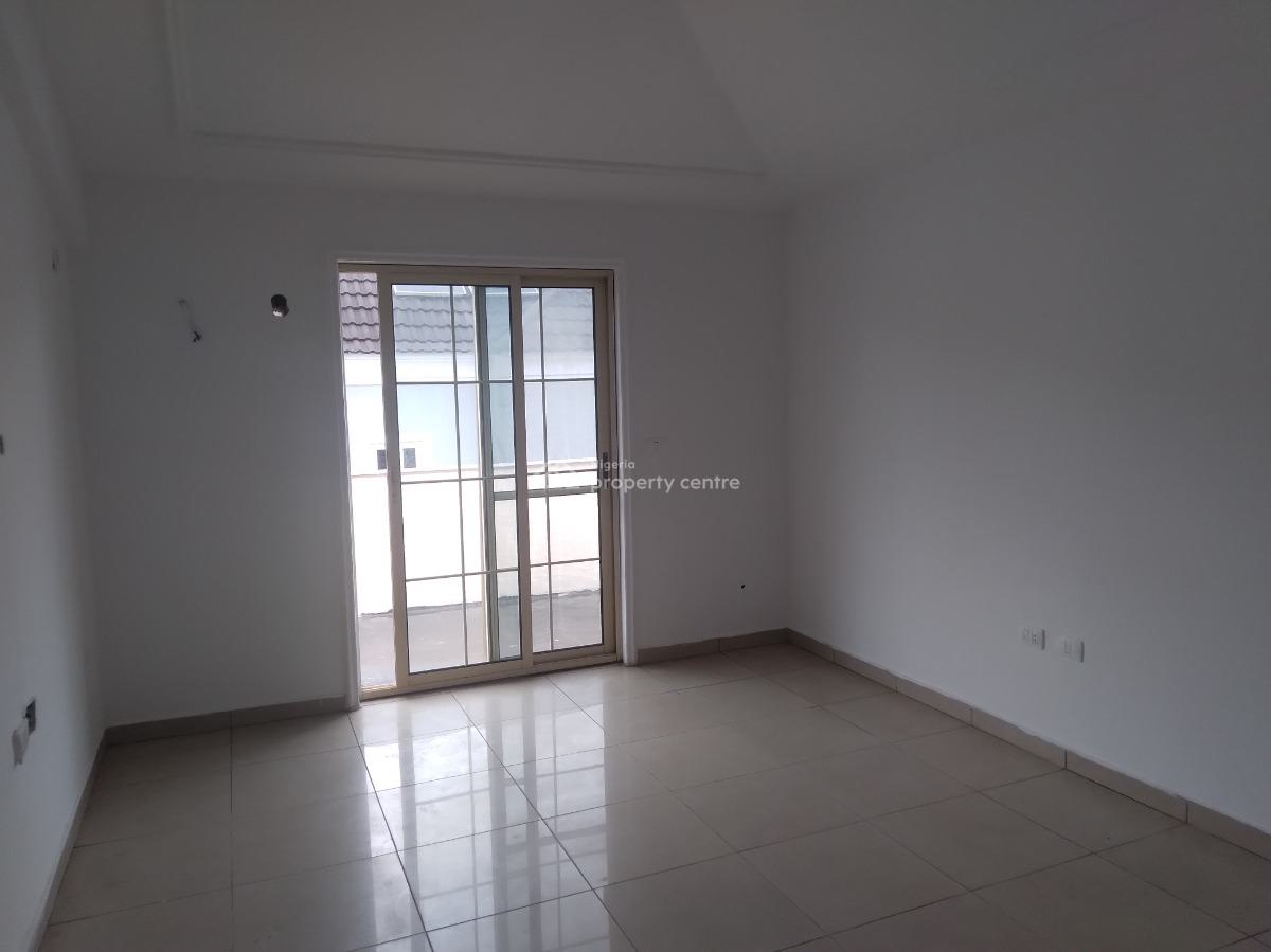 Spacious Five (5) Bedroom Penthouse, Lekki Phase 1, Lekki, Lagos, Flat / Apartment for Rent
