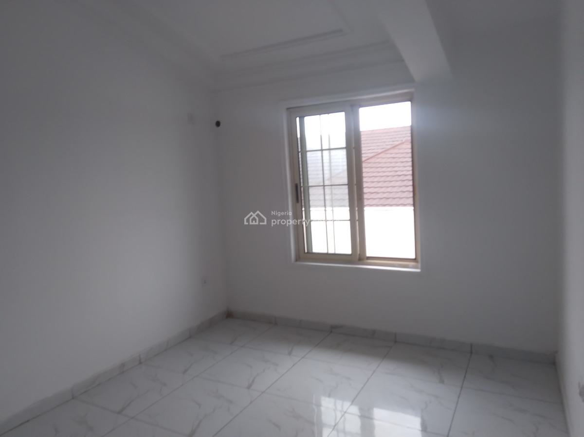 Spacious Five (5) Bedroom Penthouse, Lekki Phase 1, Lekki, Lagos, Flat / Apartment for Rent
