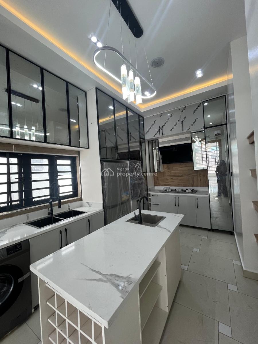 Spacious 4 Bedroom Fully Detached Duplex, Lekki, Lagos, Detached Duplex for Sale