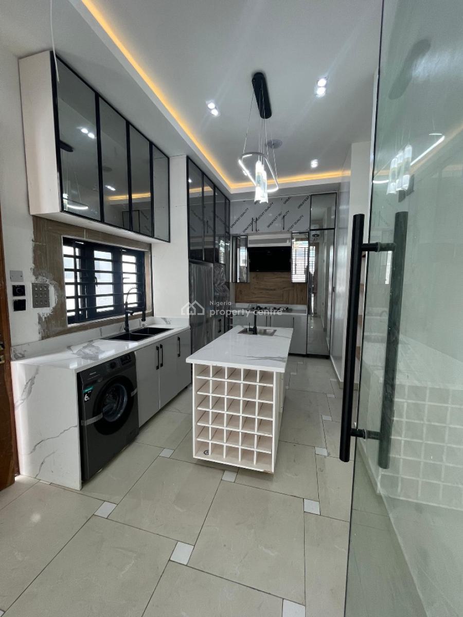 Spacious 4 Bedroom Fully Detached Duplex, Lekki, Lagos, Detached Duplex for Sale