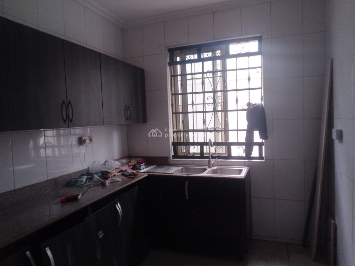 Self Service Two (2) Bedroom Apartment, Lekki Phase 1, Lekki, Lagos, Flat / Apartment for Rent