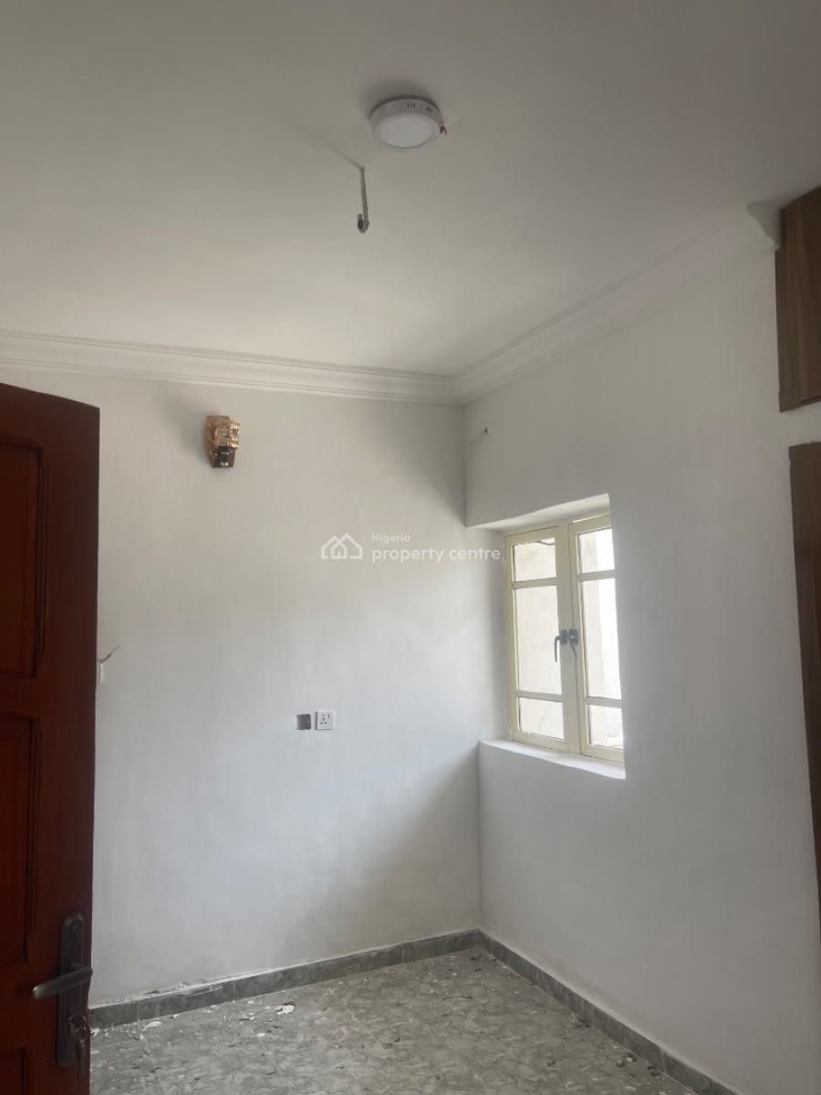 Luxury 2 Bedroom Apartment Inside Decent Estate, Abraham Adesanya, Ajah, Lagos, Terraced Bungalow for Rent