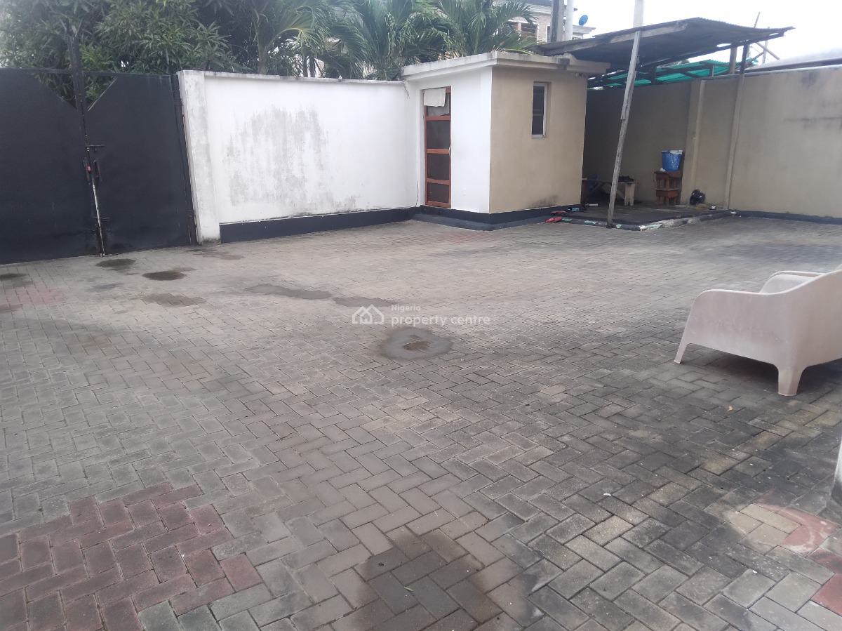 Four (4) Bedroom Fully Detached Duplex + 2 Rooms Bq, Lekki Phase 1, Lekki, Lagos, Detached Duplex for Rent