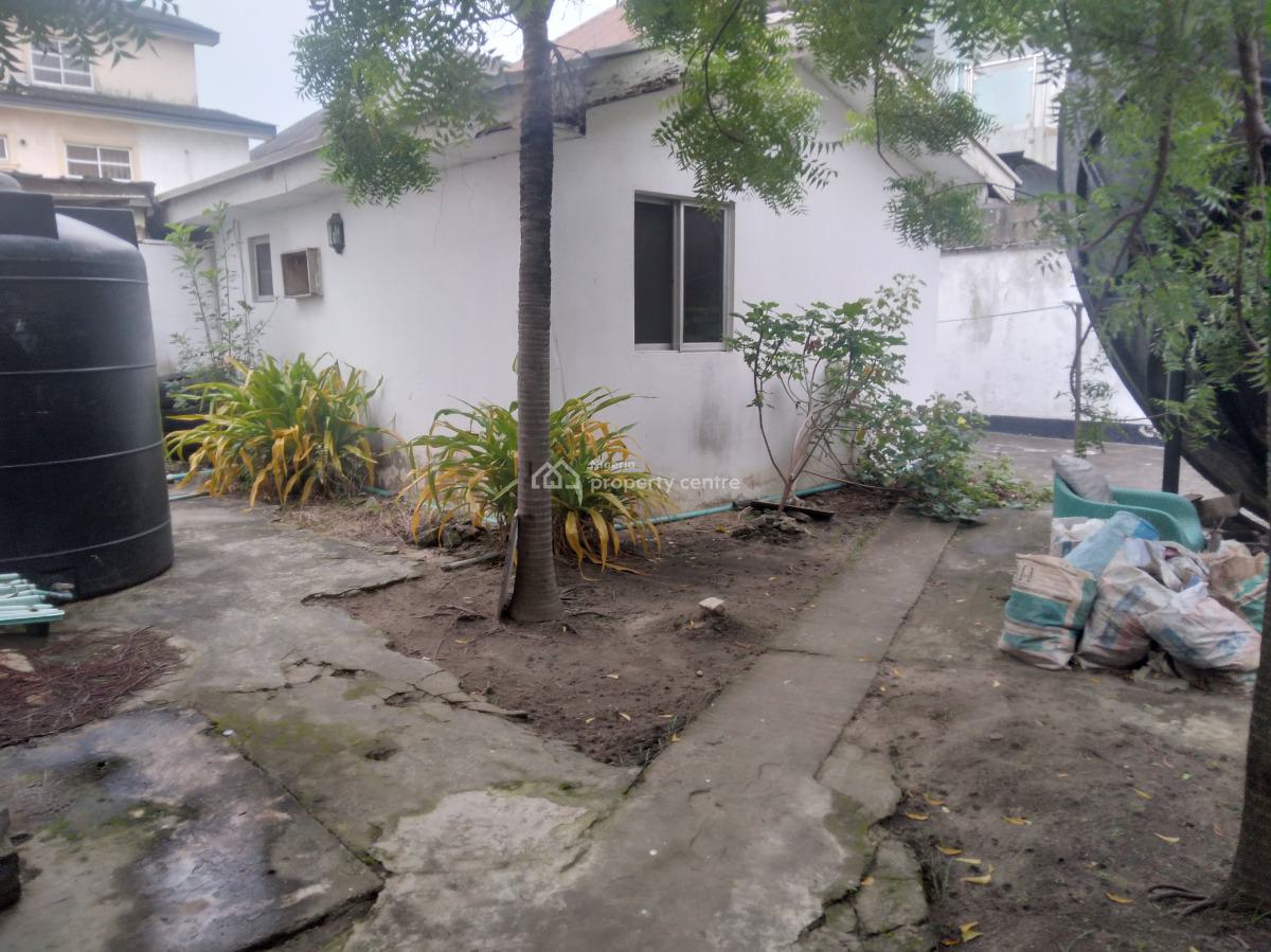 Four (4) Bedroom Fully Detached Duplex + 2 Rooms Bq, Lekki Phase 1, Lekki, Lagos, Detached Duplex for Rent