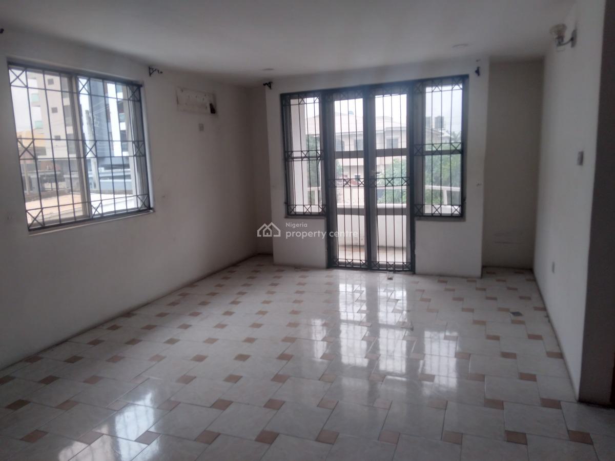 Four (4) Bedroom Fully Detached Duplex + 2 Rooms Bq, Lekki Phase 1, Lekki, Lagos, Detached Duplex for Rent
