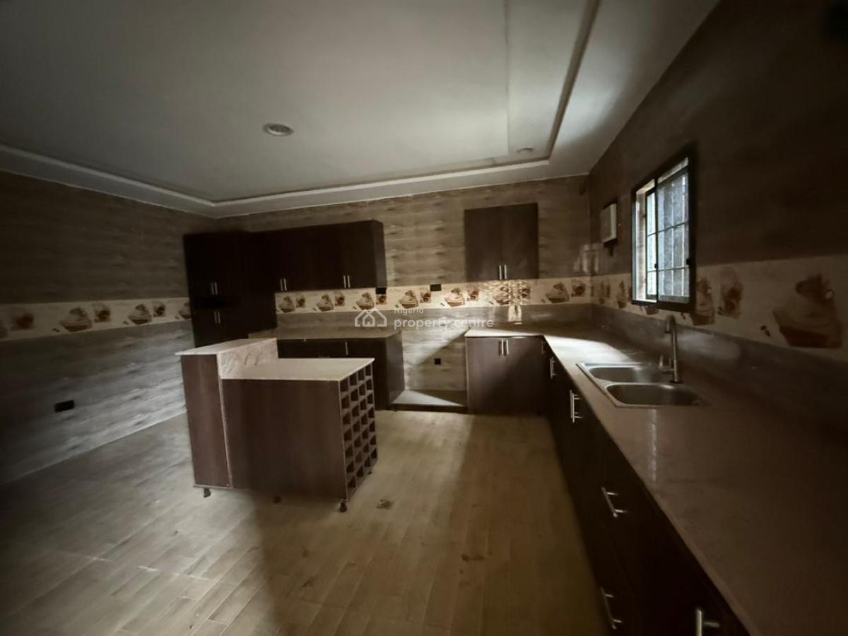 Luxurious 5 Units of 5 Bedrooms Semi Detached Duplexes, Bq, C of O, Guzape District, Abuja, Semi-detached Duplex for Sale