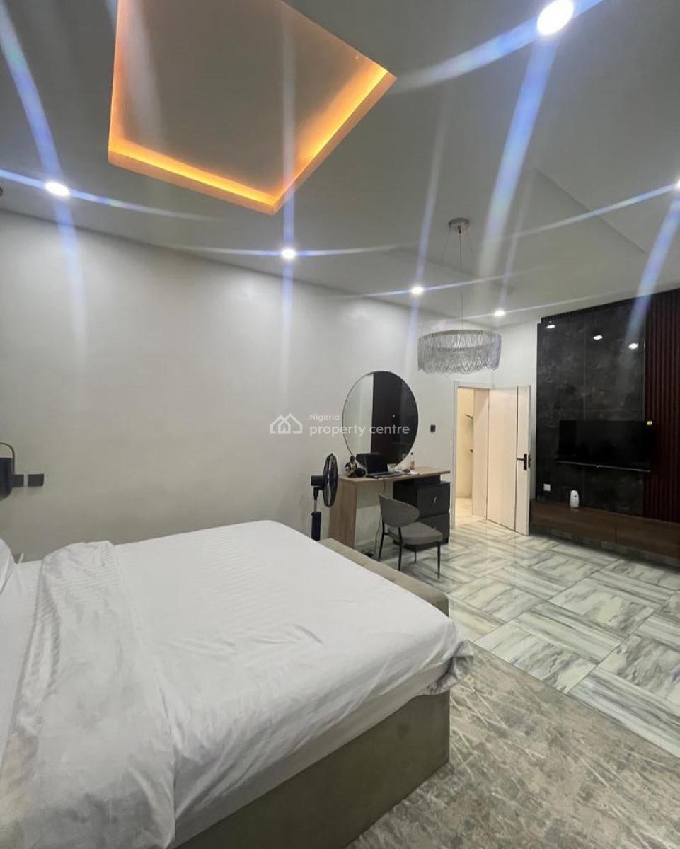 Lovely 3 Bedroom Apartment with Bq, Oral Estate, Lekki, Lagos, Block of Flats for Sale