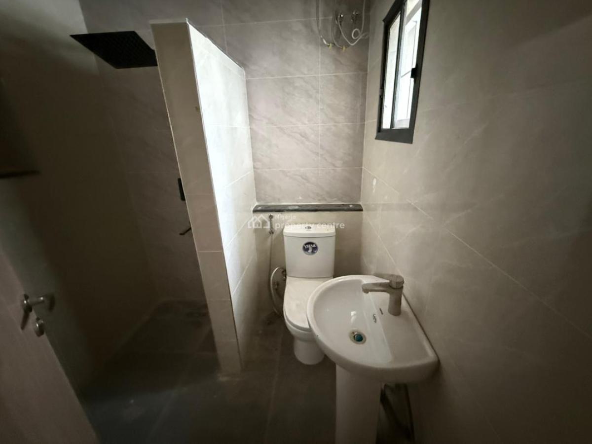 Brand New 4 Bedroom Spacious Terraced Duplex with Bq, Serene Vicinity, Guzape District, Abuja, Terraced Duplex for Sale