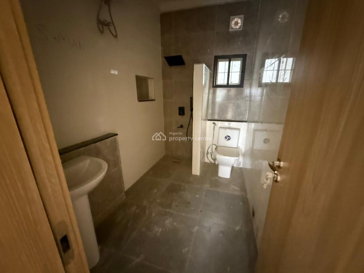 Brand New 4 Bedroom Spacious Terraced Duplex with Bq, Serene Vicinity, Guzape District, Abuja, Terraced Duplex for Sale