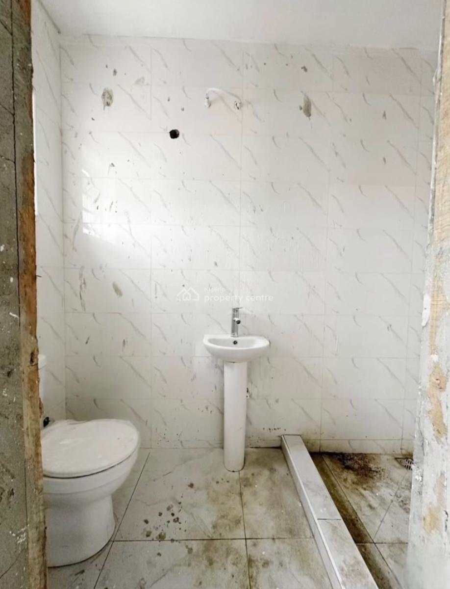 Spacious 1 Bedroom Apartment with Pool and Elevator, Ikate, Lekki, Lagos, Flat / Apartment for Sale