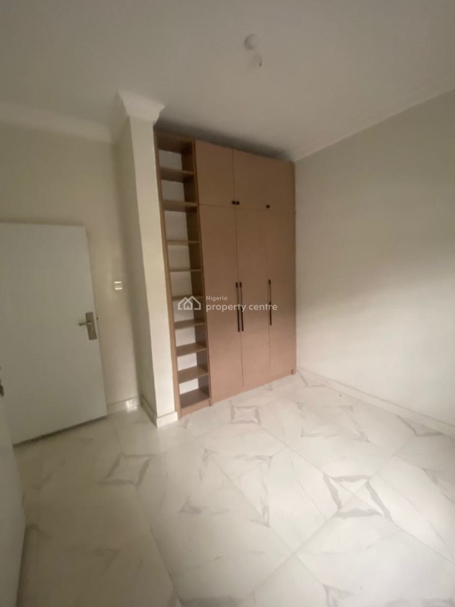 Clean 3 Bedroom Flat Ground Floor All Room Ensuite, Surulere, Lagos, Flat / Apartment for Rent