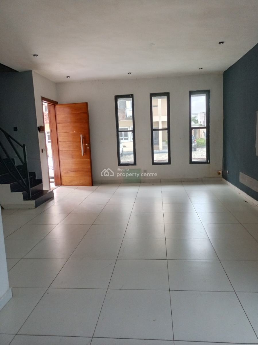Luxury 4 Bedroom Terrace with Bq 24hours Light Secured Estate, Ologolo, Lekki, Lagos, Terraced Duplex for Rent