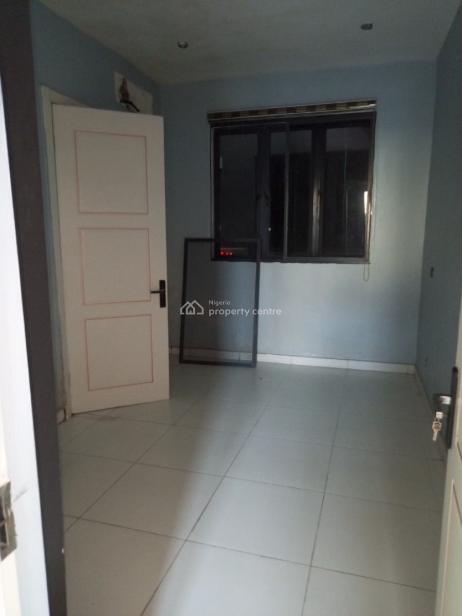Luxury 4 Bedroom Terrace with Bq 24hours Light Secured Estate, Ologolo, Lekki, Lagos, Terraced Duplex for Rent