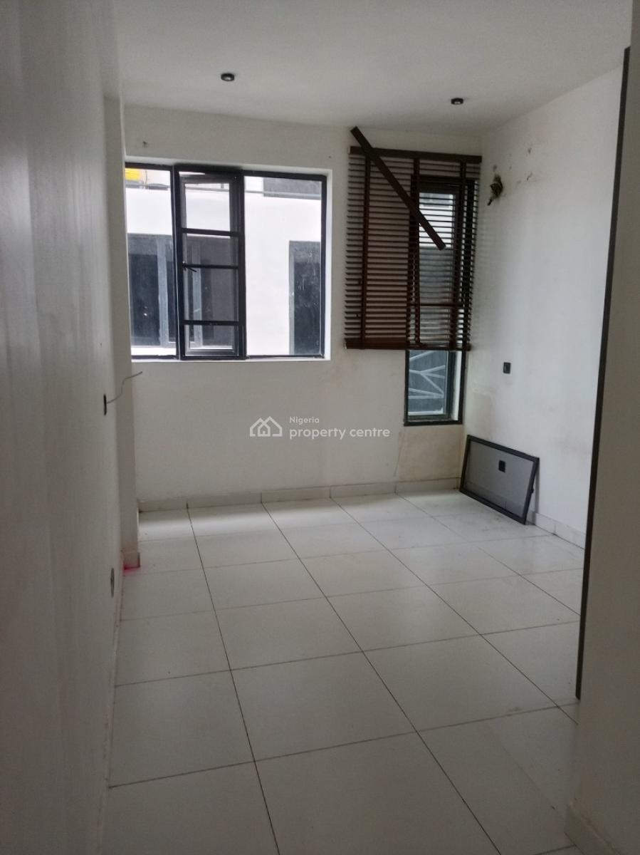 Luxury 4 Bedroom Terrace with Bq 24hours Light Secured Estate, Ologolo, Lekki, Lagos, Terraced Duplex for Rent