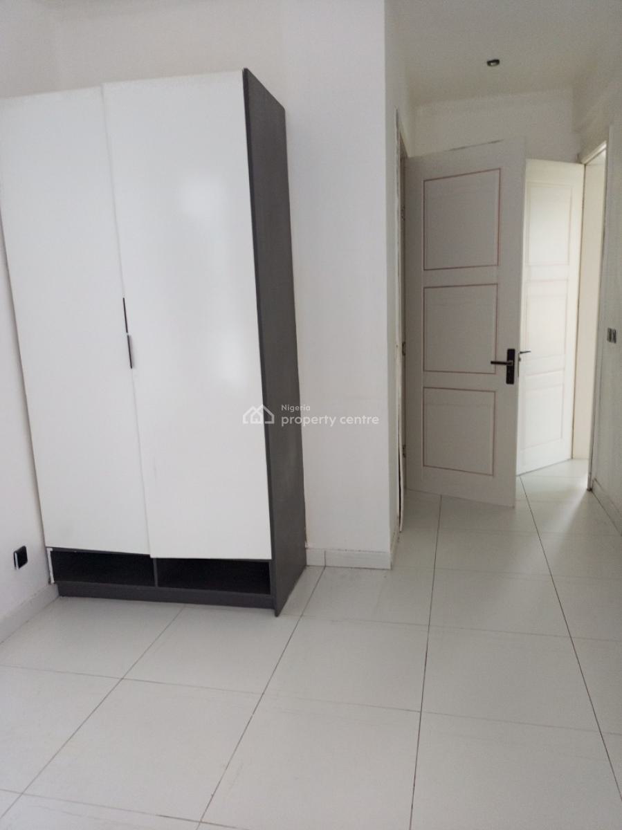 Luxury 4 Bedroom Terrace with Bq 24hours Light Secured Estate, Ologolo, Lekki, Lagos, Terraced Duplex for Rent