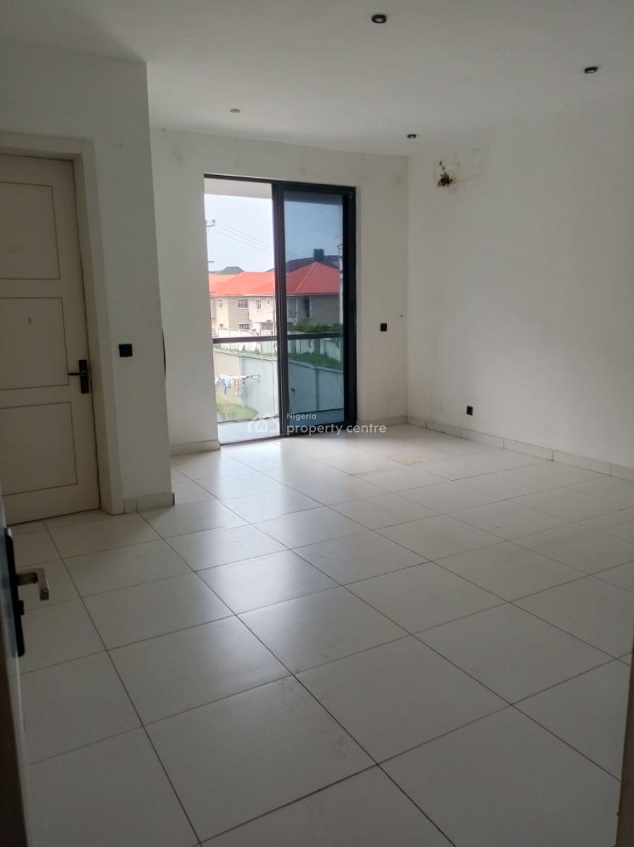Luxury 4 Bedroom Terrace with Bq 24hours Light Secured Estate, Ologolo, Lekki, Lagos, Terraced Duplex for Rent