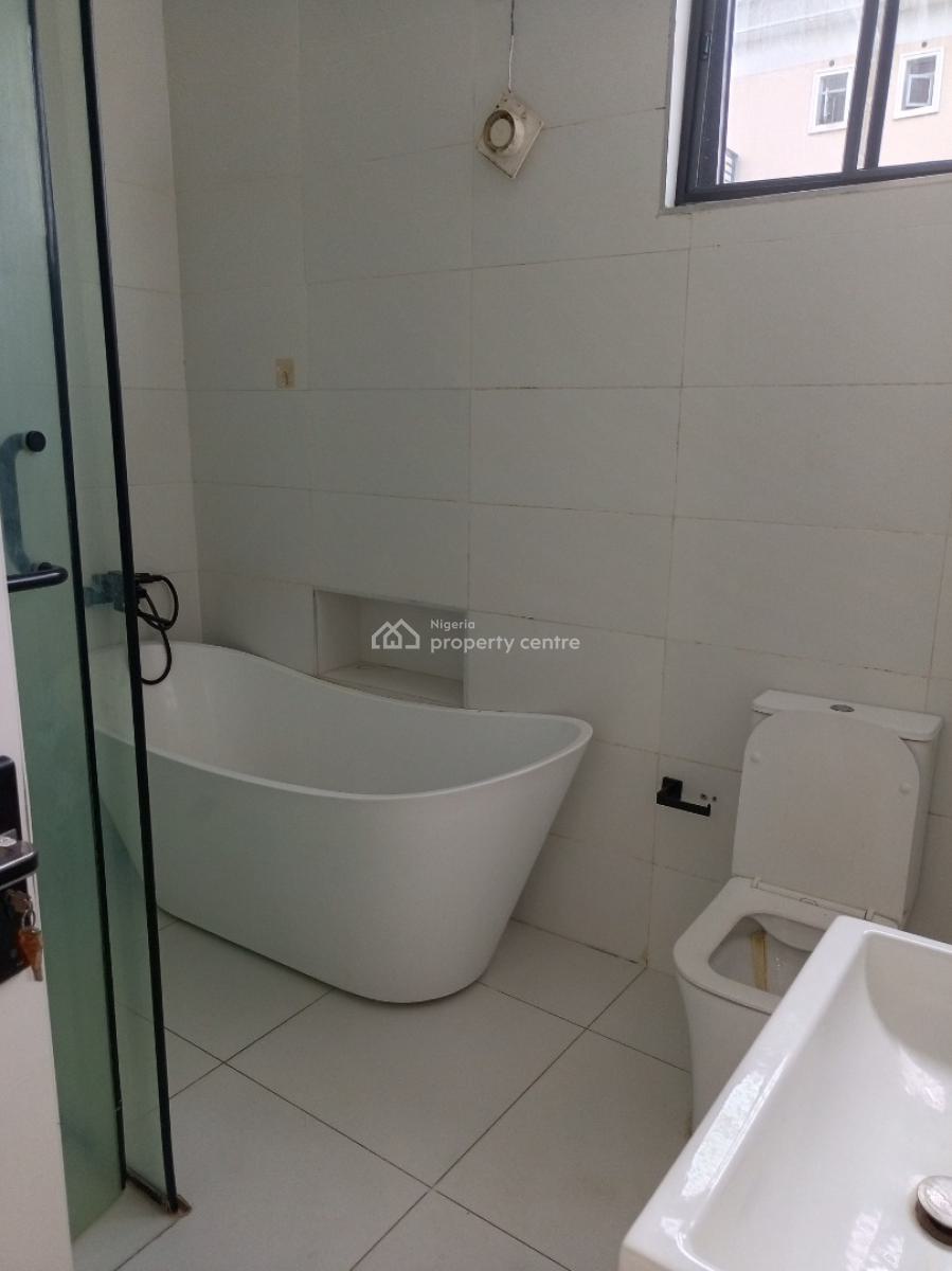 Luxury 4 Bedroom Terrace with Bq 24hours Light Secured Estate, Ologolo, Lekki, Lagos, Terraced Duplex for Rent