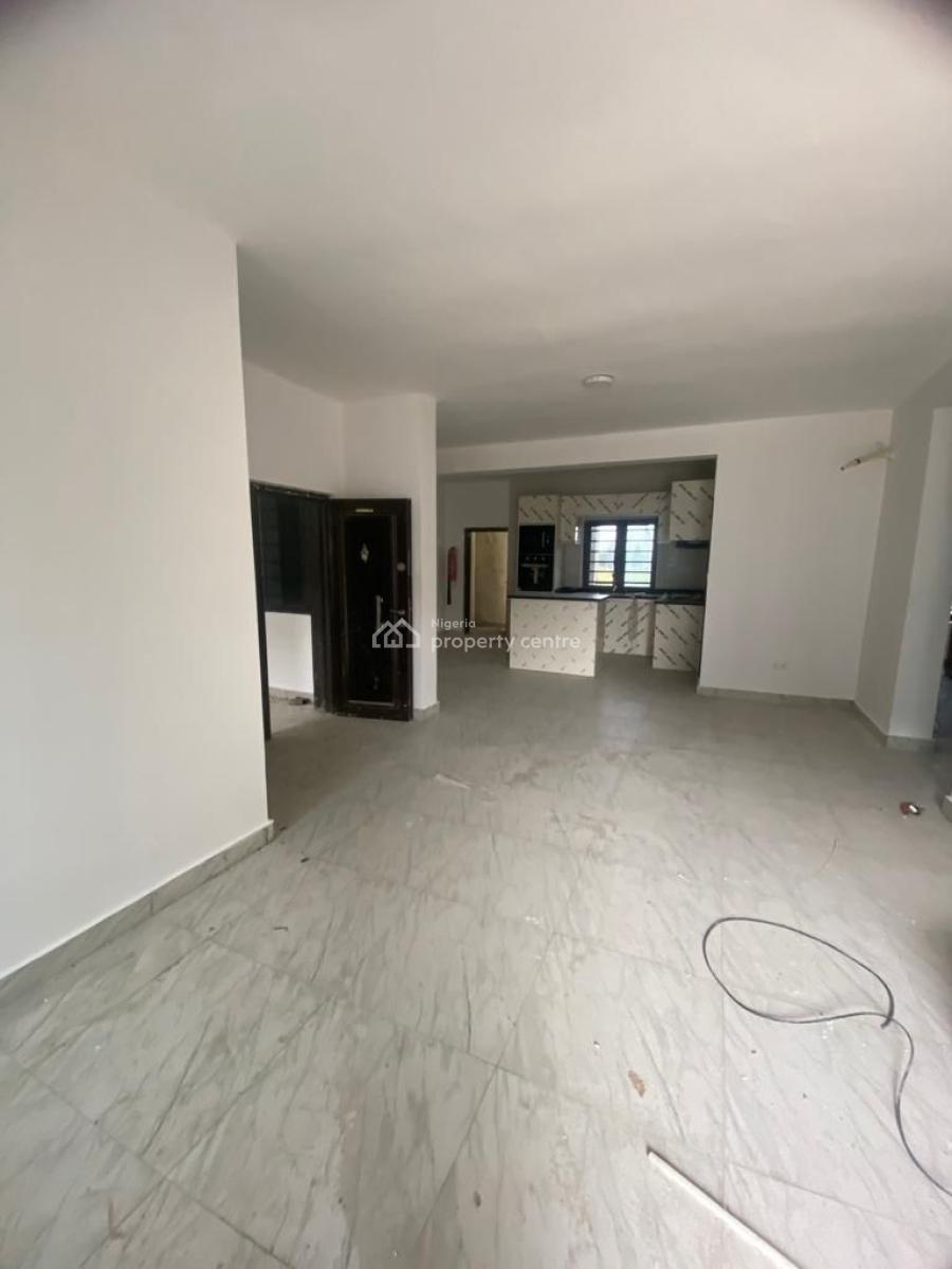 Fully Serviced 2 Bedroom Luxury Apartment, Mobil Estate Road Estate ,ilaje Ajah, Ilaje, Ajah, Lagos, Flat / Apartment for Rent
