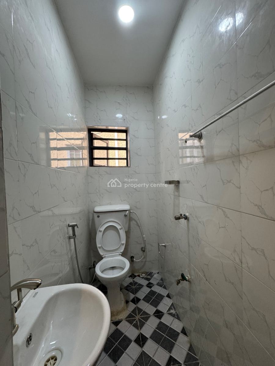 Self Serviced 2 Bedrooms Flat, Queens Drive, Ikoyi, Lagos, Flat / Apartment for Rent