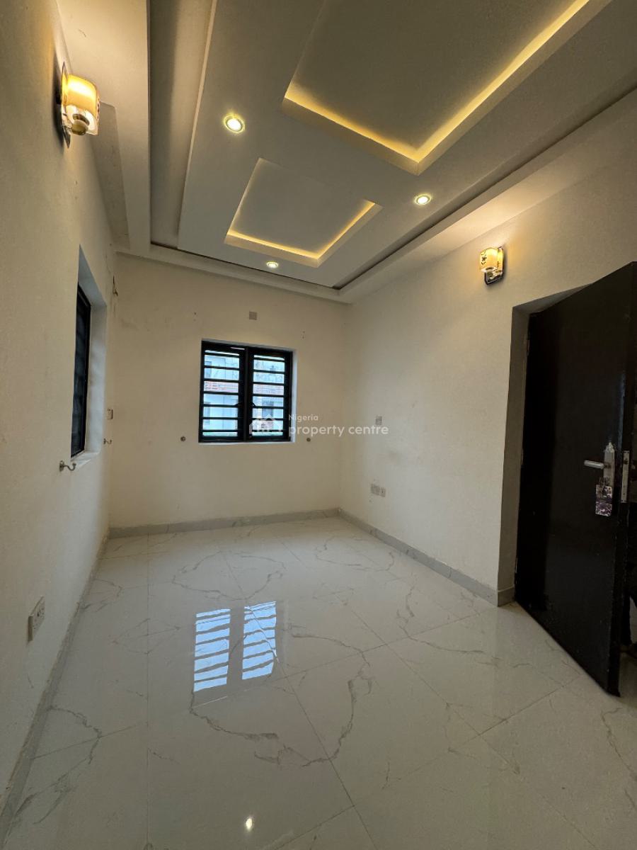 Self Serviced 2 Bedrooms Flat, Queens Drive, Ikoyi, Lagos, Flat / Apartment for Rent