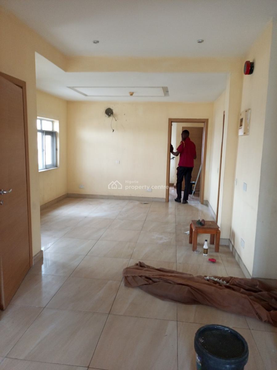 Spacious 4 Bedroom Terrace Fully Serviced Estate, Ologolo, Lekki, Lagos, Terraced Duplex for Rent