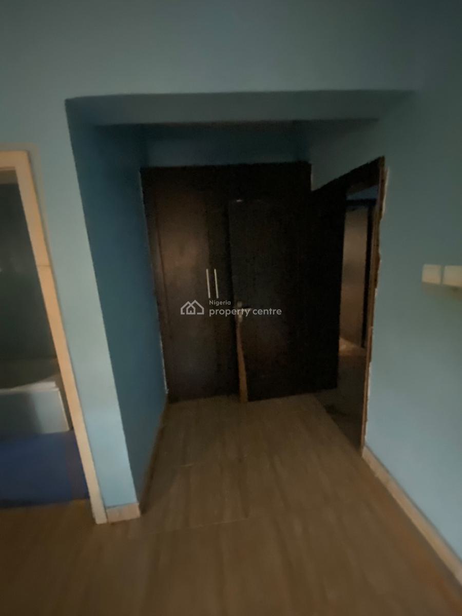 Service 4 Bedroom Flat, 1st Floor, with Ac & Generator, By Arab, Utako, Abuja, Flat / Apartment for Rent