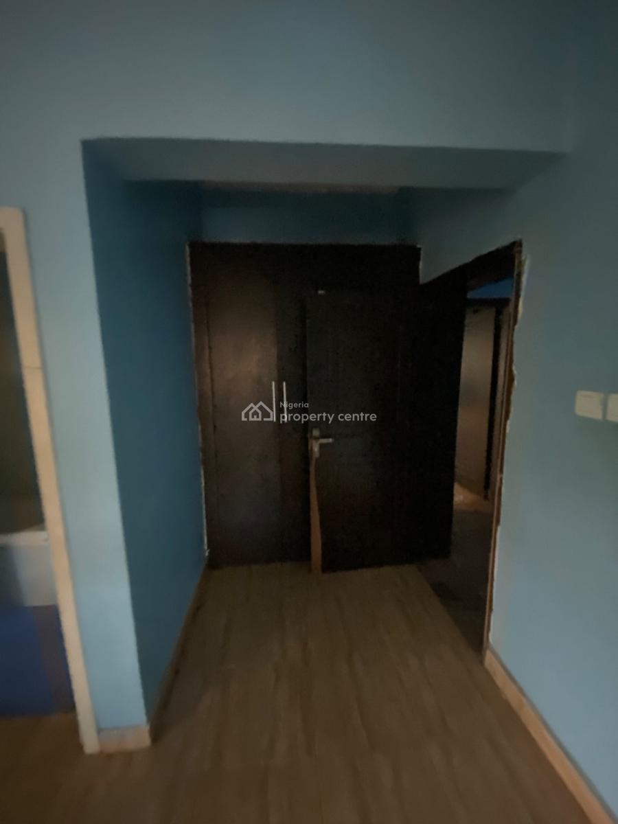 Service 4 Bedroom Flat, 1st Floor, with Ac & Generator, By Arab, Utako, Abuja, Flat / Apartment for Rent