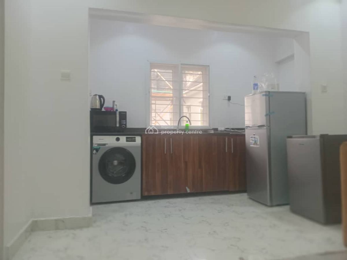 Fully Serviced & Furnished One Bedroom Apartment, Lekki Phase 1, Lekki, Lagos, Mini Flat (room and Parlour) for Rent