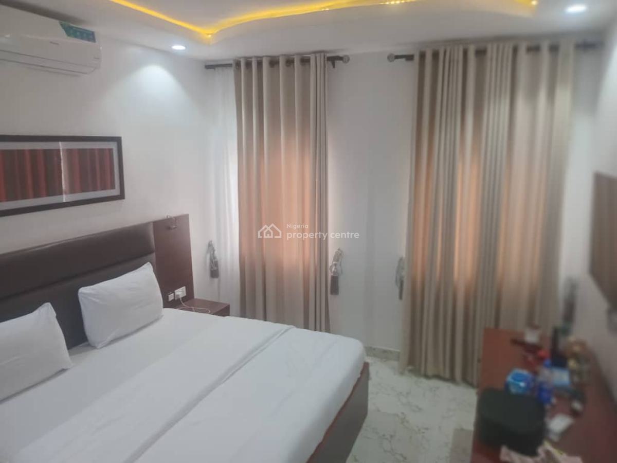 Fully Serviced & Furnished One Bedroom Apartment, Lekki Phase 1, Lekki, Lagos, Mini Flat (room and Parlour) for Rent