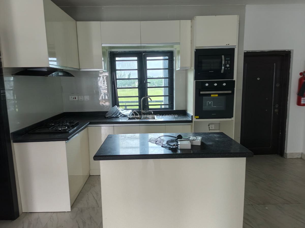 Luxury 2 Bedrooms Flat, Green Bay Estate, Ilaje, Ajah, Lagos, Flat / Apartment for Rent