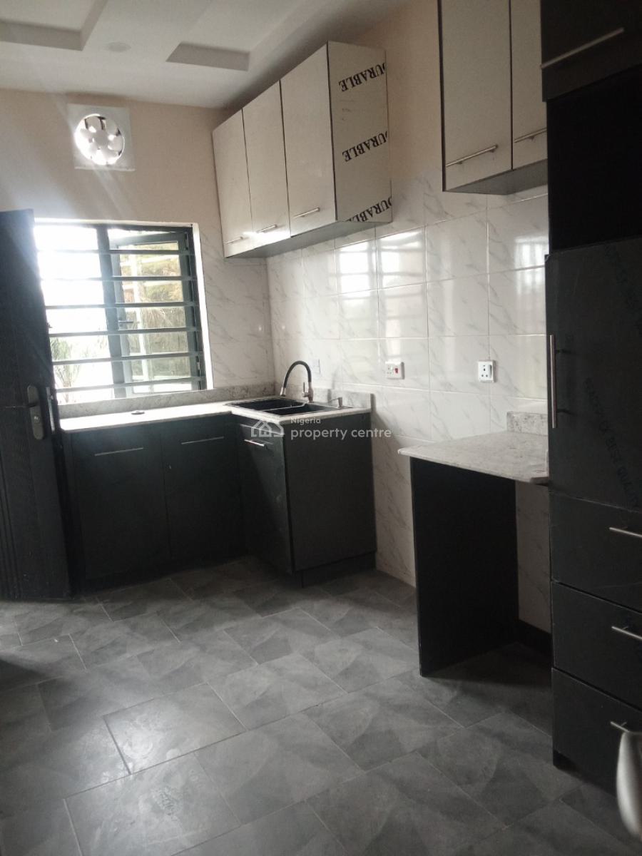 Brand-new 2 Bedrooms Flat, Ologunfe, Awoyaya, Ibeju Lekki, Lagos, Flat / Apartment for Rent