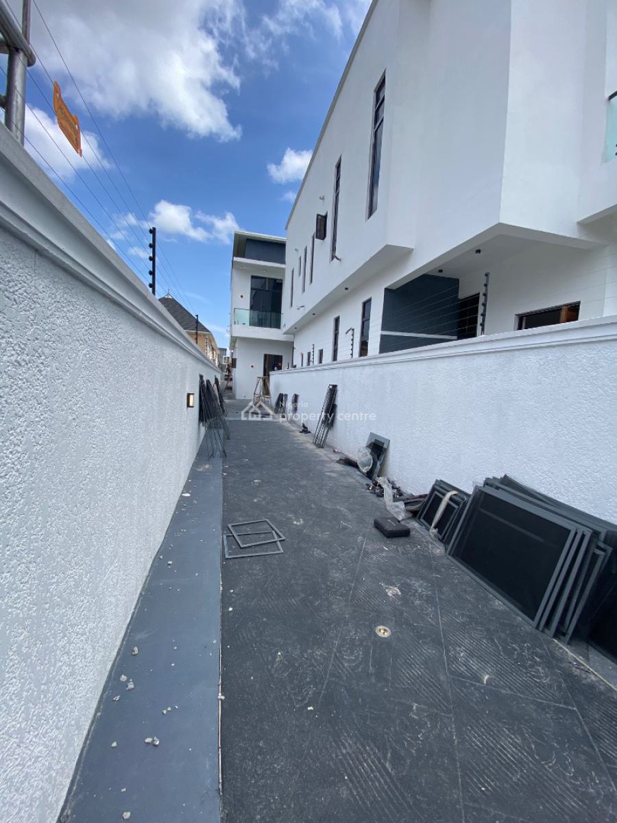 Luxury 4 Bedrooms Semi Detached Home, Sangotedo, Ajah, Lagos, Semi-detached Duplex for Sale