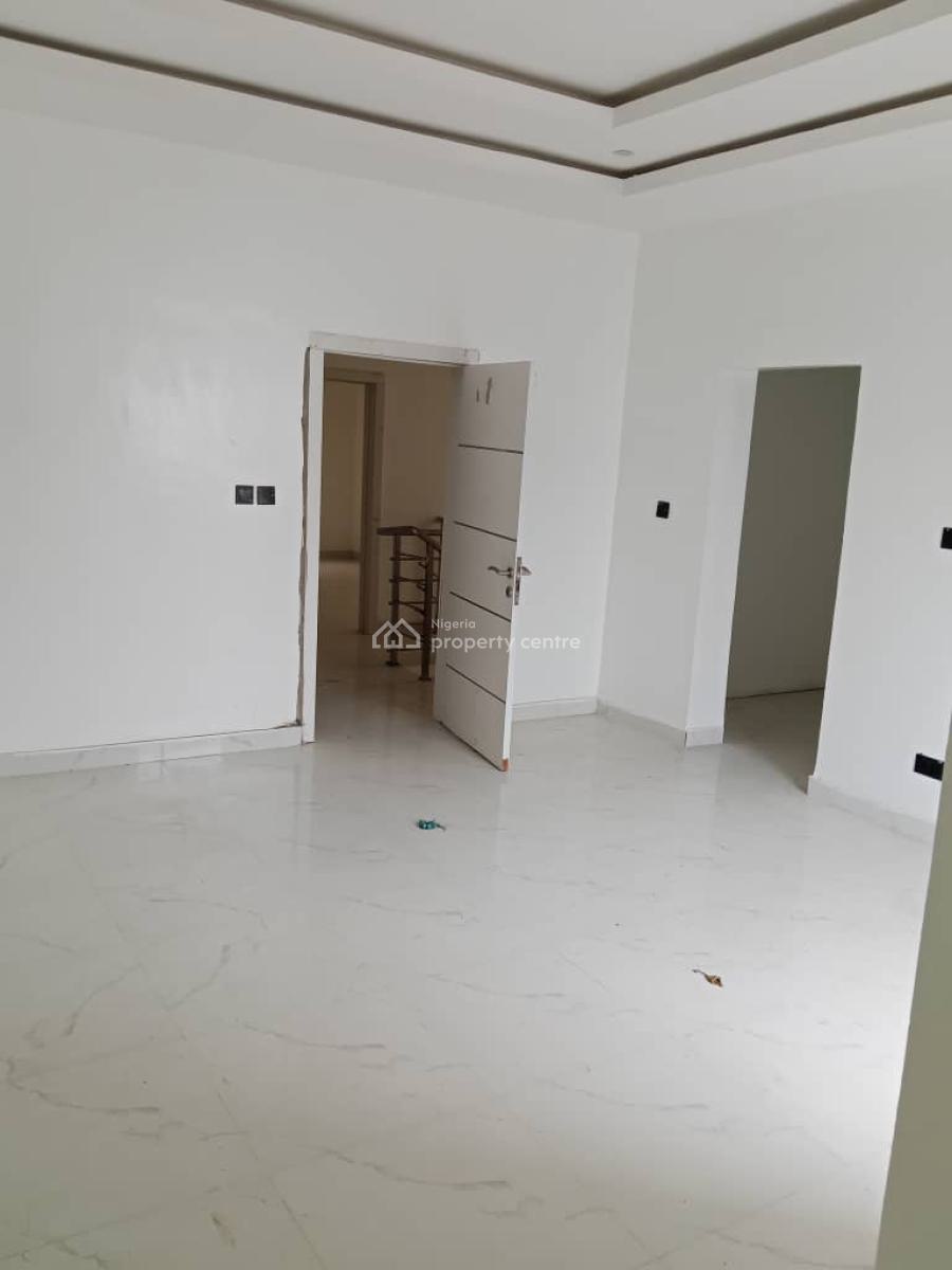 Luxury and Excellent 3bedrooms Duplex, Gerald Estate General Paint, Ajah, Lagos, Semi-detached Bungalow for Rent