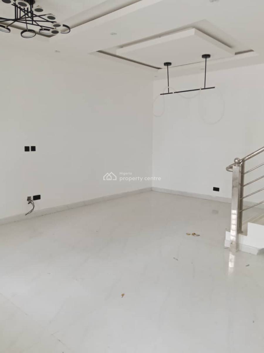 Luxury and Excellent 3bedrooms Duplex, Gerald Estate General Paint, Ajah, Lagos, Semi-detached Bungalow for Rent