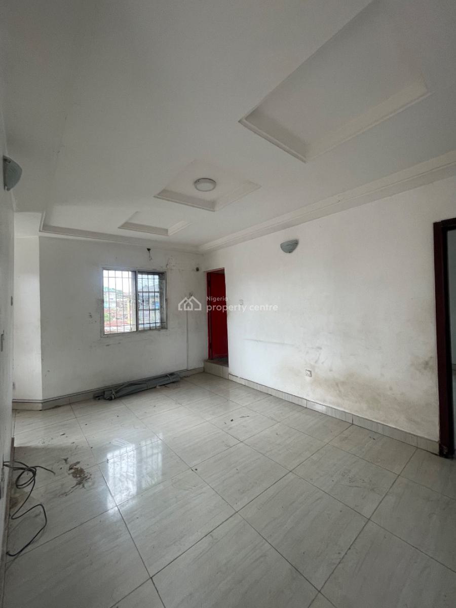 Neatly Used One Bedroom Flat, Bajulaye Road, Shomolu, Lagos, Mini Flat (room and Parlour) for Rent