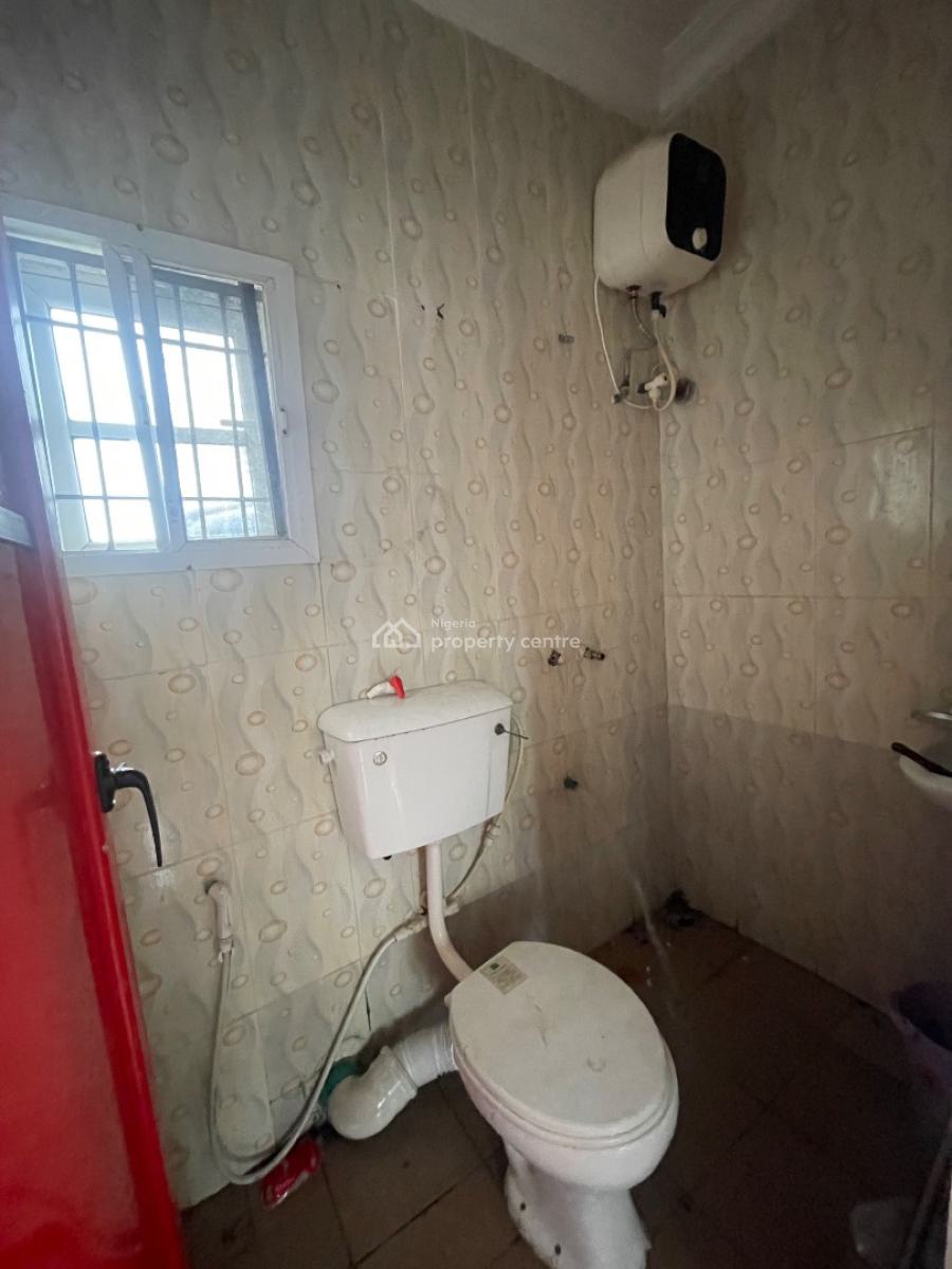 Neatly Used One Bedroom Flat, Bajulaye Road, Shomolu, Lagos, Mini Flat (room and Parlour) for Rent