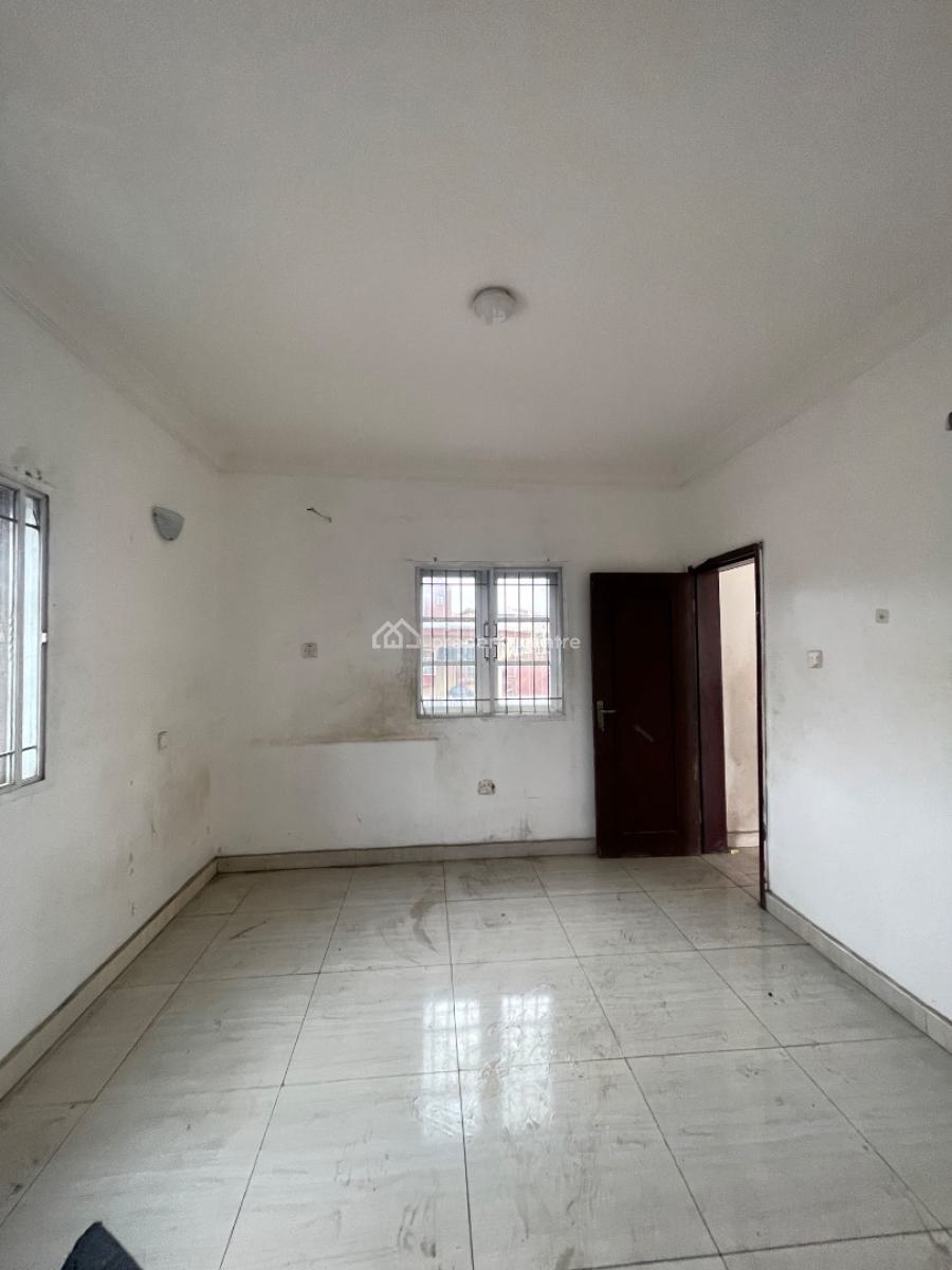 Neatly Used One Bedroom Flat, Bajulaye Road, Shomolu, Lagos, Mini Flat (room and Parlour) for Rent