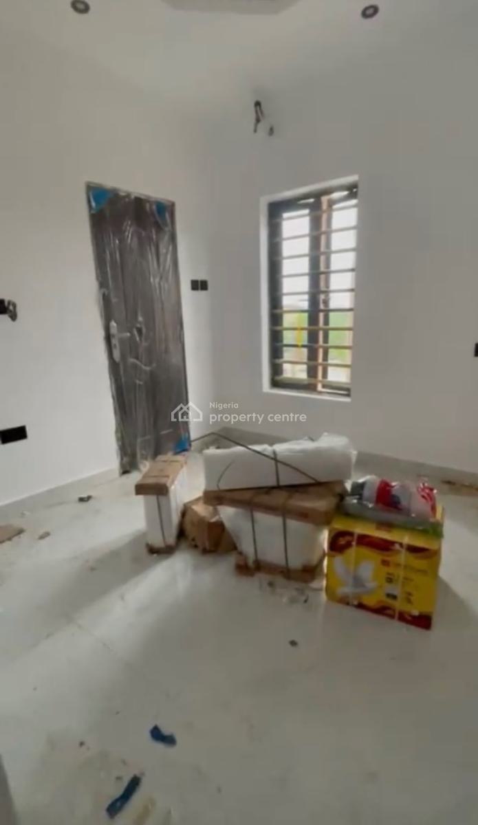 a Standard Spacious and Exclusive 3 Bedrooms Apartment, Anthony, Maryland, Lagos, Flat / Apartment for Rent