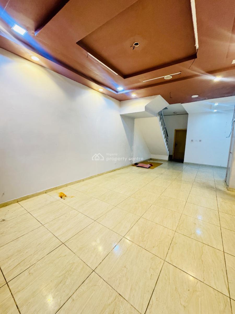 Well Built Spacious 4 Bedroom Semi Detached, Chevron Drive, Lekki Phase 2, Lekki, Lagos, Semi-detached Duplex for Rent