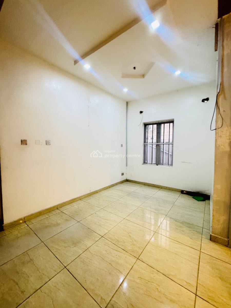 Well Built Spacious 4 Bedroom Semi Detached, Chevron Drive, Lekki Phase 2, Lekki, Lagos, Semi-detached Duplex for Rent