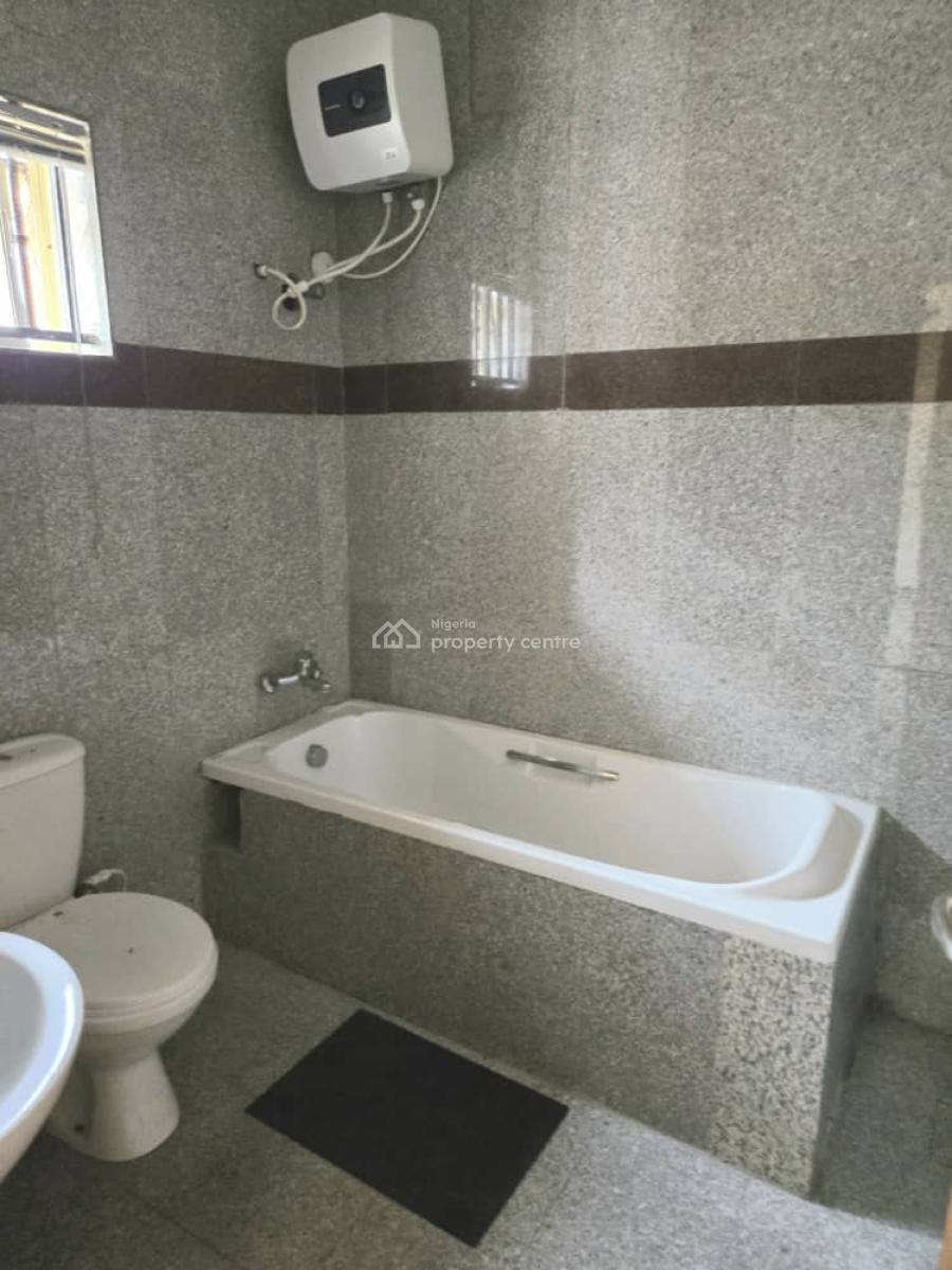 Well-maintained 6 Bedroom Detached Duplex with 2bq, Lekki Phase 1, Lekki, Lagos, Detached Duplex for Rent