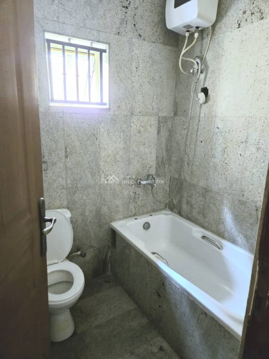 Well-maintained 6 Bedroom Detached Duplex with 2bq, Lekki Phase 1, Lekki, Lagos, Detached Duplex for Rent