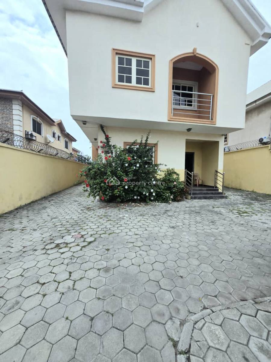 Well-maintained 6 Bedroom Detached Duplex with 2bq, Lekki Phase 1, Lekki, Lagos, Detached Duplex for Rent