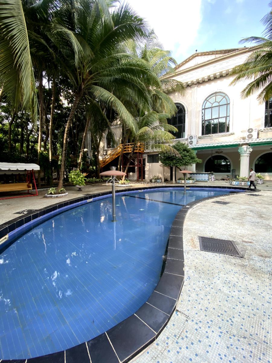 Eleven (11) Units of Furnished 1 Bedroom Apartments with a Pool and Gym, Chevron Axis, Lekki, Lagos, House for Rent